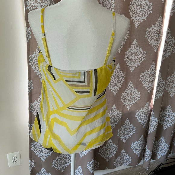 Top - Picture 2 of 4